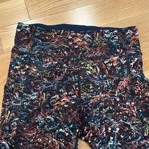 Lululemon Invigorate High Rise crop 23”